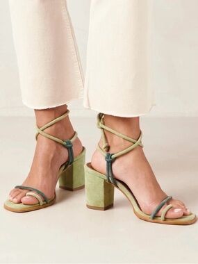 Alohas Grace green suede sandals 39